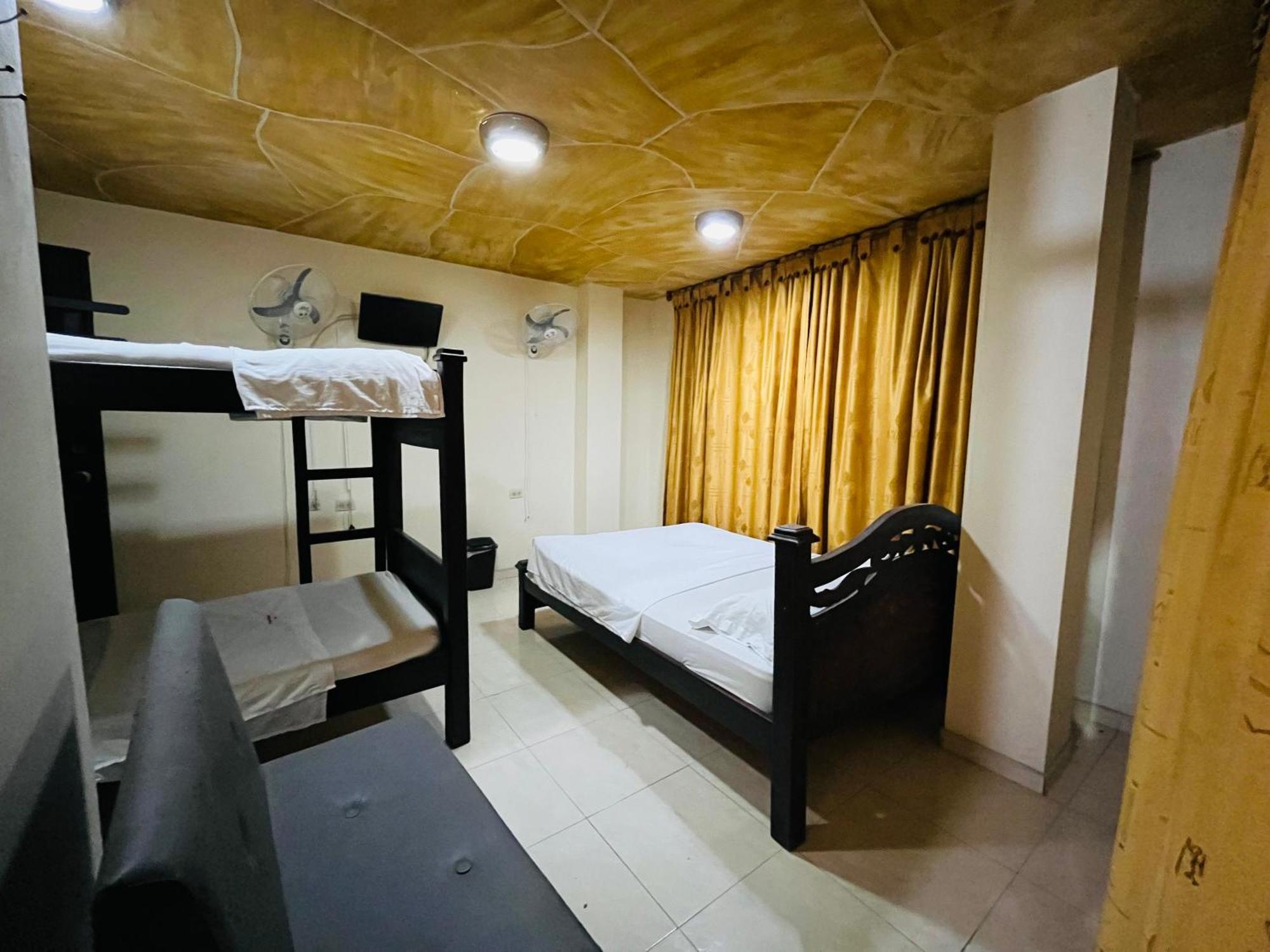 Merkezi Saray Villavieja Exteriér fotografie