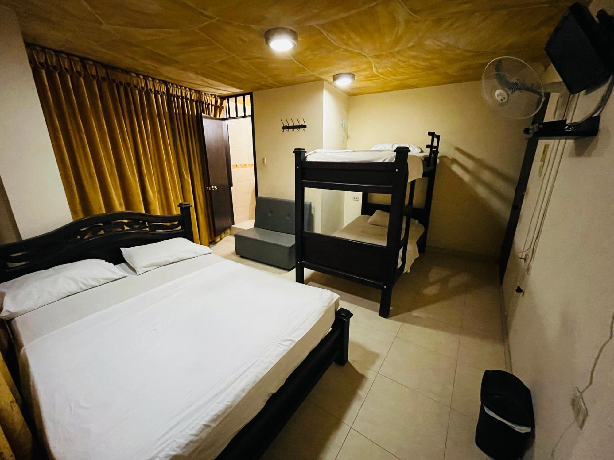 Merkezi Saray Villavieja Exteriér fotografie